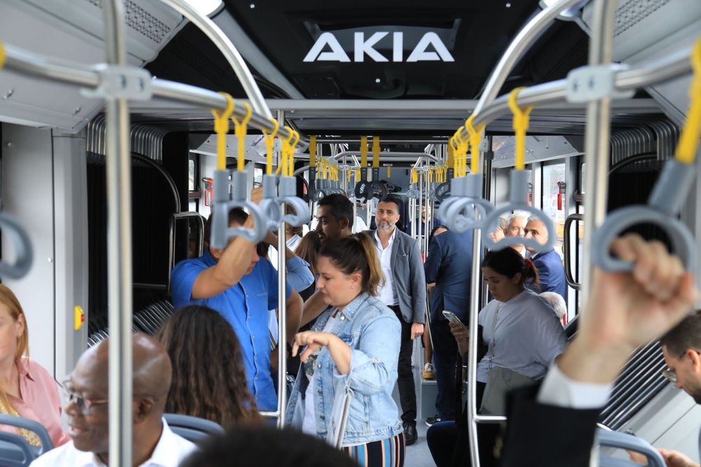 large_metrobus_14_2643981b71