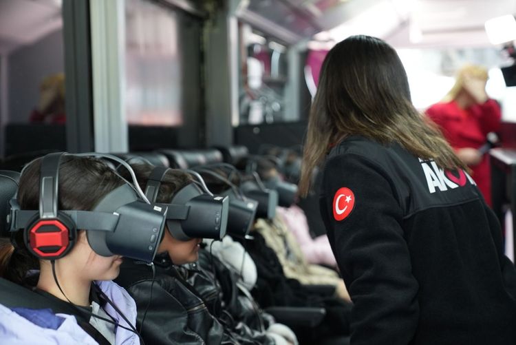 DEPREMDEN_KORUNMA_VE_G_Ue_VENLI_YASAM_EGITIMLERI_COCUKLARA_CAN_SIMIDI_OLUYOR_1_e922391202