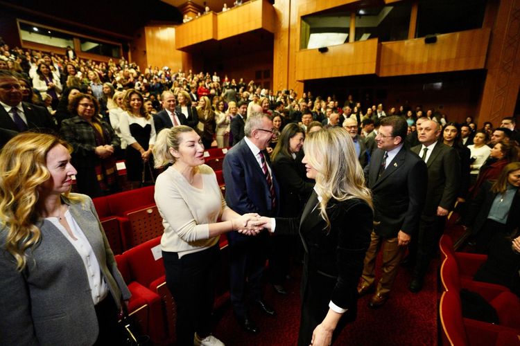 Ilham_Veren_Adimlar_Bulusmasi_3_b6dc5fe13e