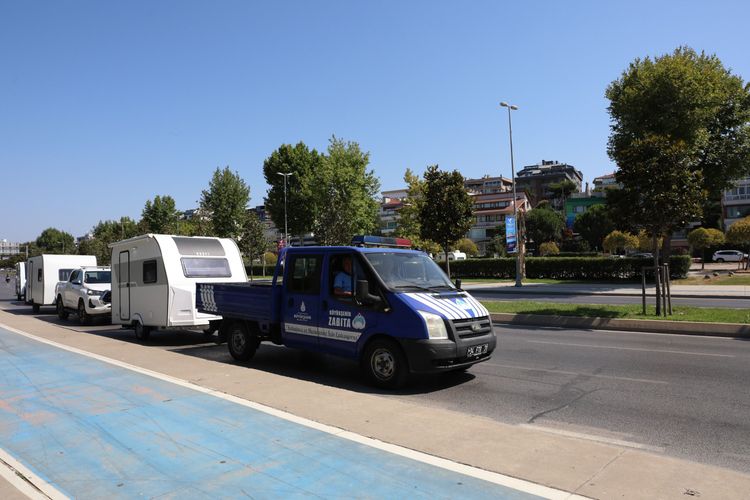 MALTEPE_DE_YER_ISGALI_YAPAN_KARAVANLAR_KALDIRILDI_1_18dbe21173