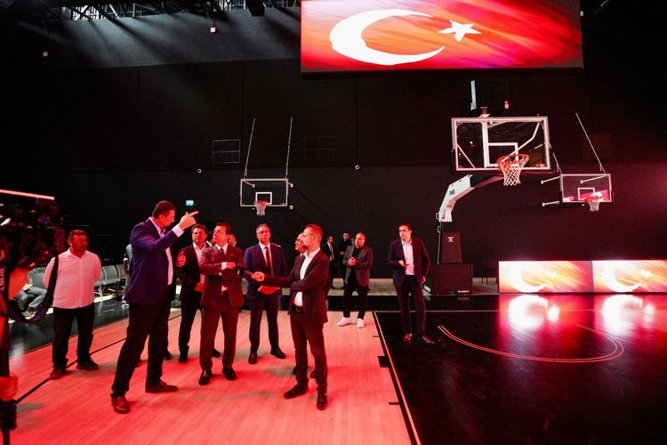 TBF_BASKANI_T_Ue_RKOGLU_ILE_BIRLIKTE_BASKETBOL_GELISIM_MERKEZI_NI_GEZDI_1_0147c73e14